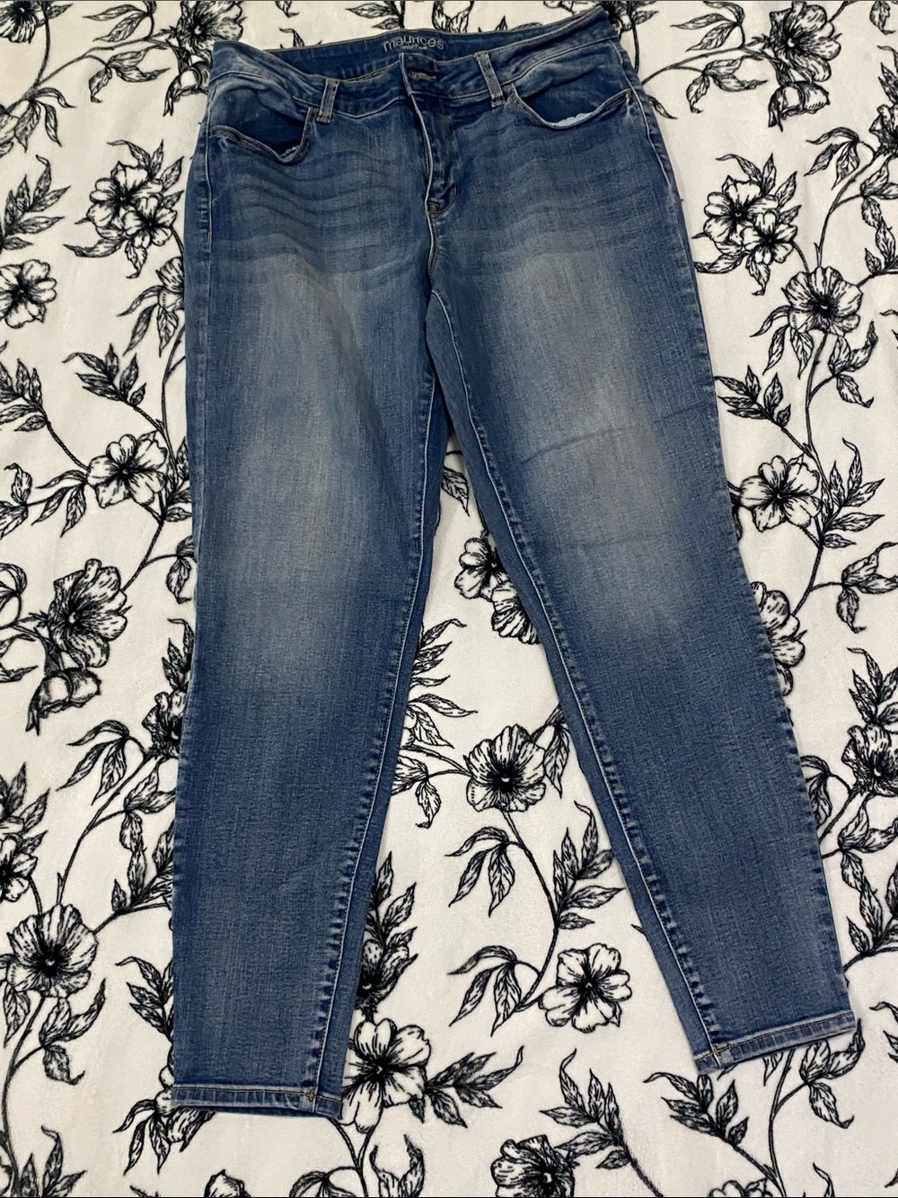 Maurices Skinny Jeans in Mid Blue Wash